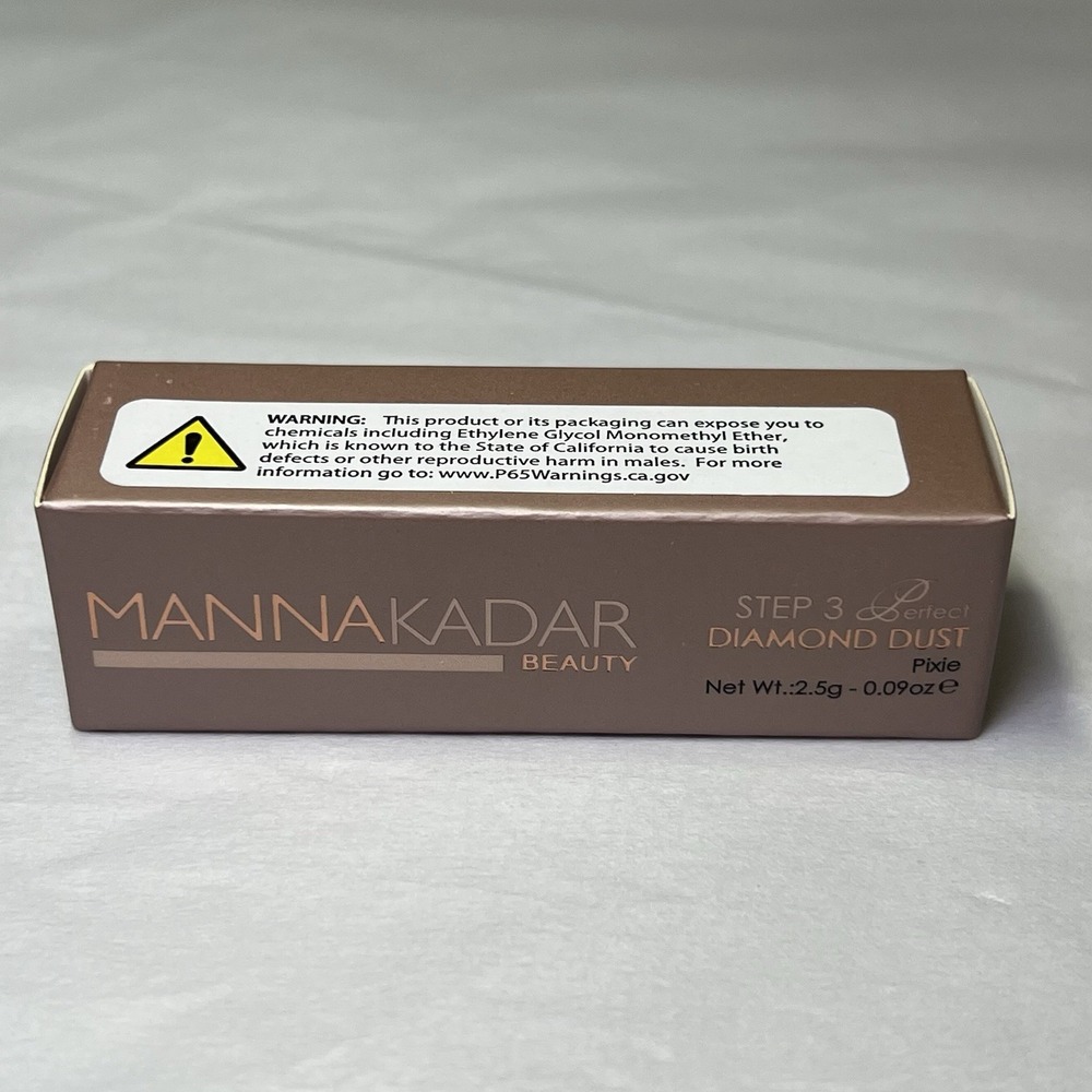 MANNAKADAR Beauty Diamond Dust Roll-On Shimmer in Pixie .09oz/2.5g~Sealed‎ Box
